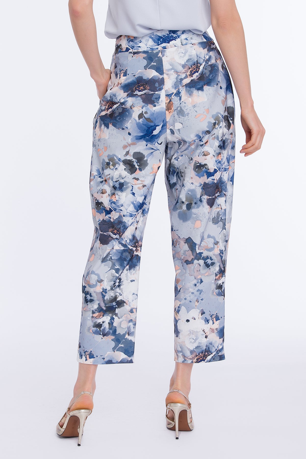 Çiçek Desenli Düz Paça Pantolon