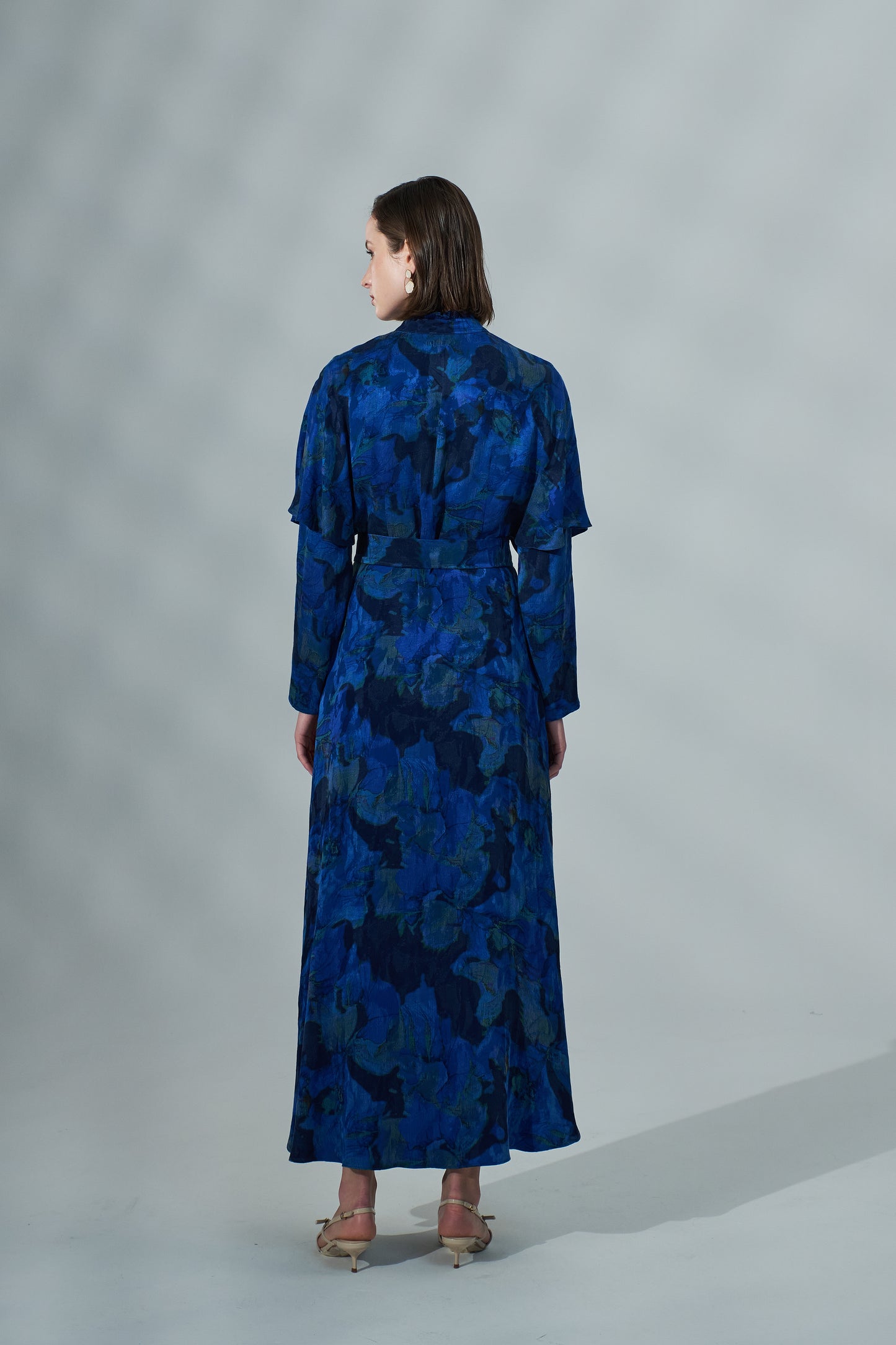 Kadın Uzun Ön Düğmeli Desenli Kupra Elbise