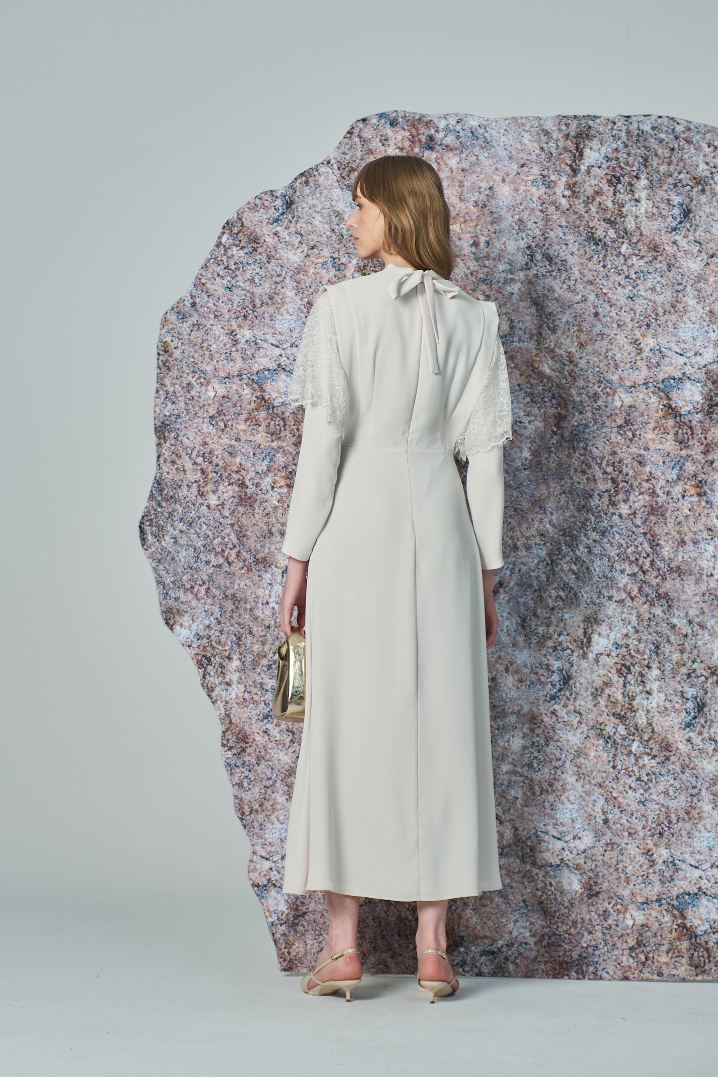 Kadın Dantel Detaylı Uzun Kollu Elbise