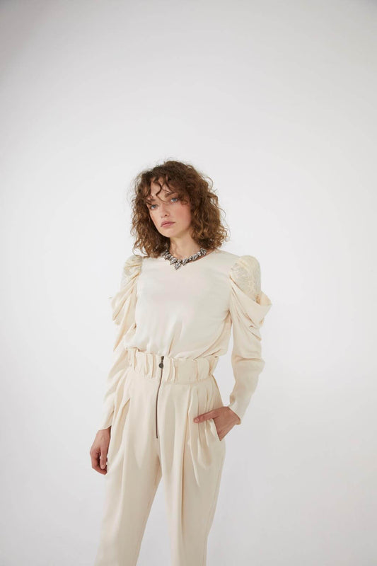 Dantel Detaylı Bluz