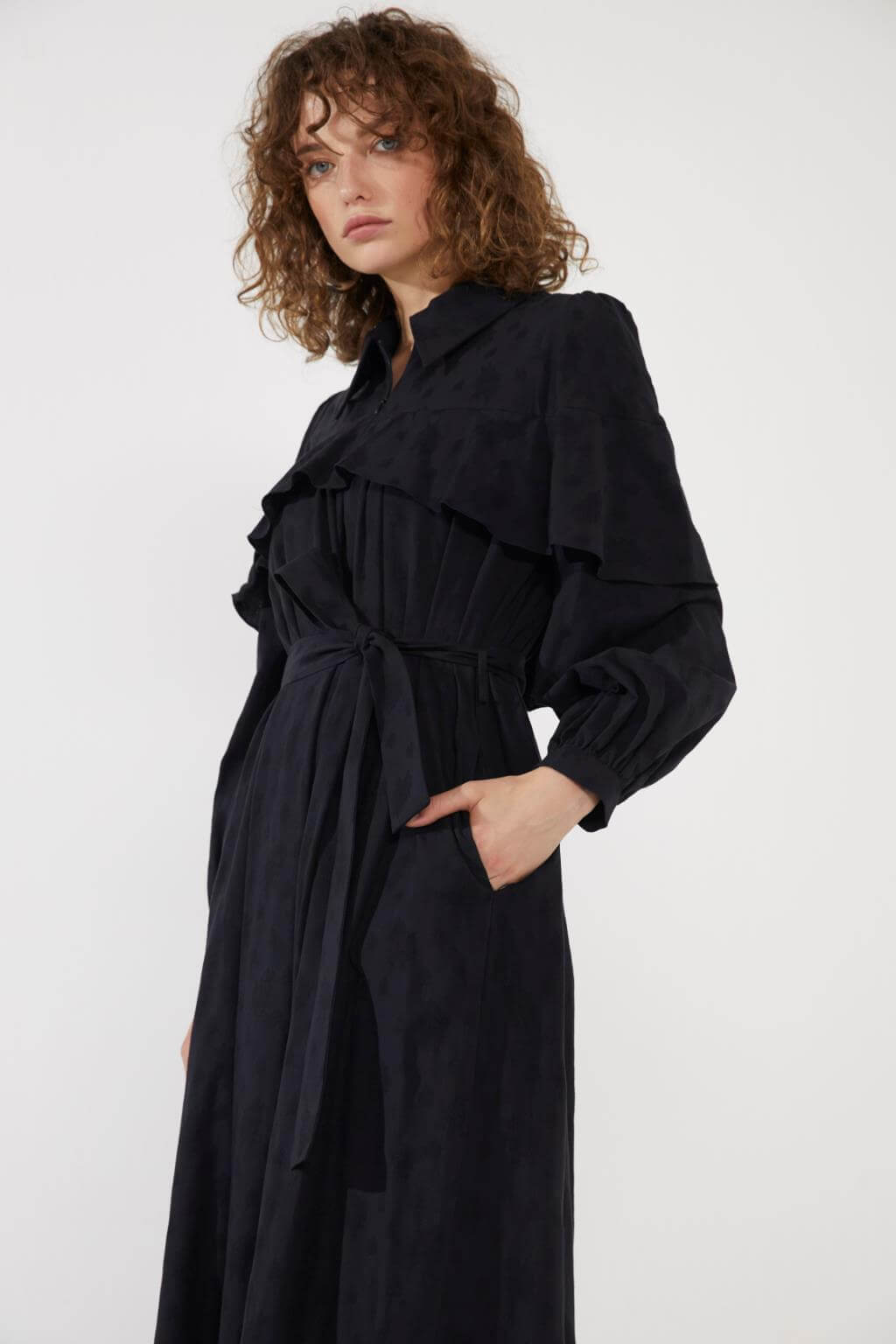 Volan Detaylı Elbise