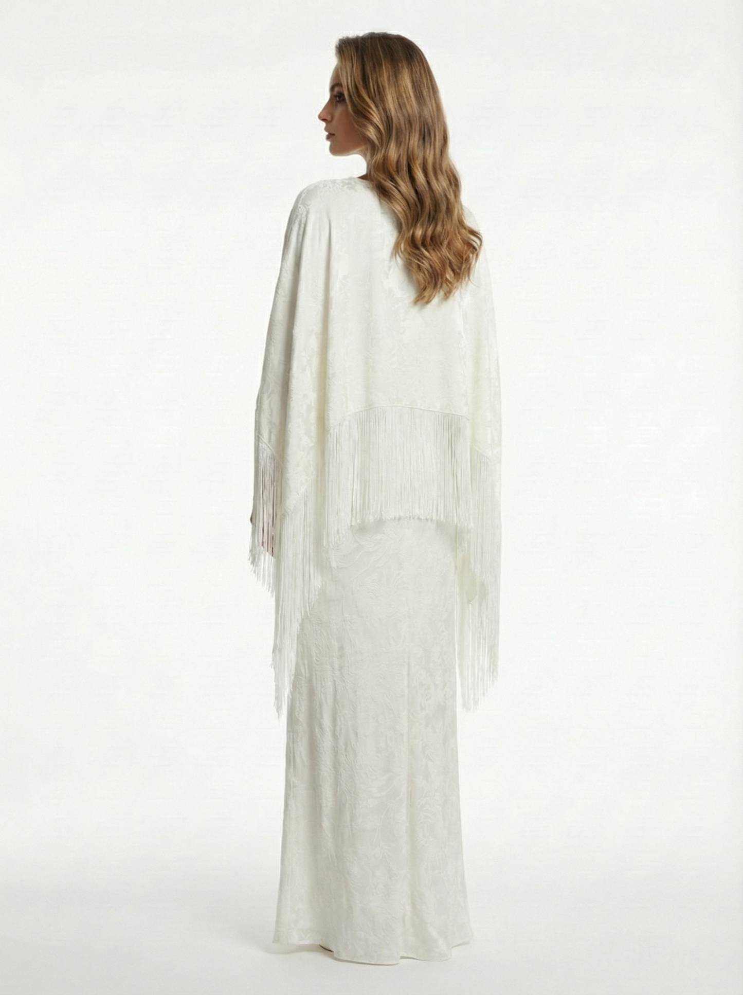 Uzun Püskül Detaylı Elbise