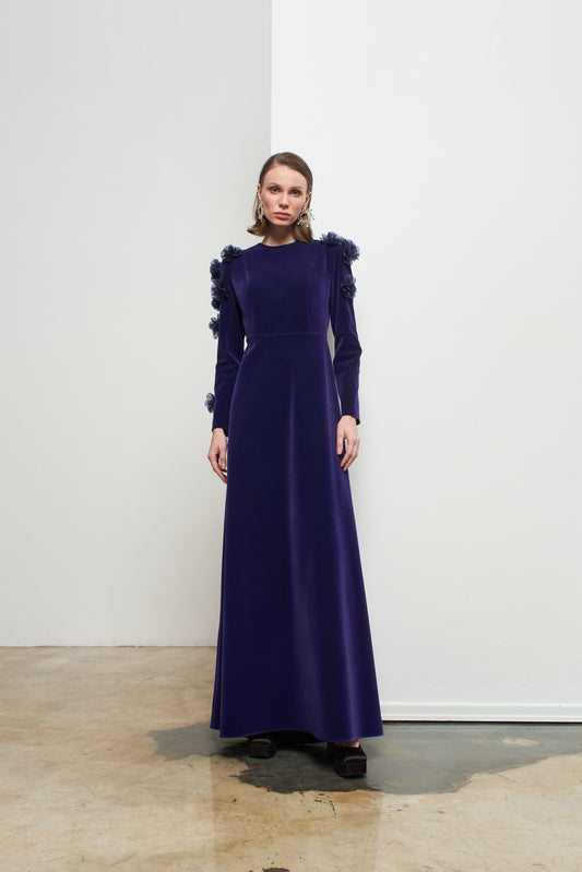 Kadın Çiçek Detaylı Uzun Kadife Elbise