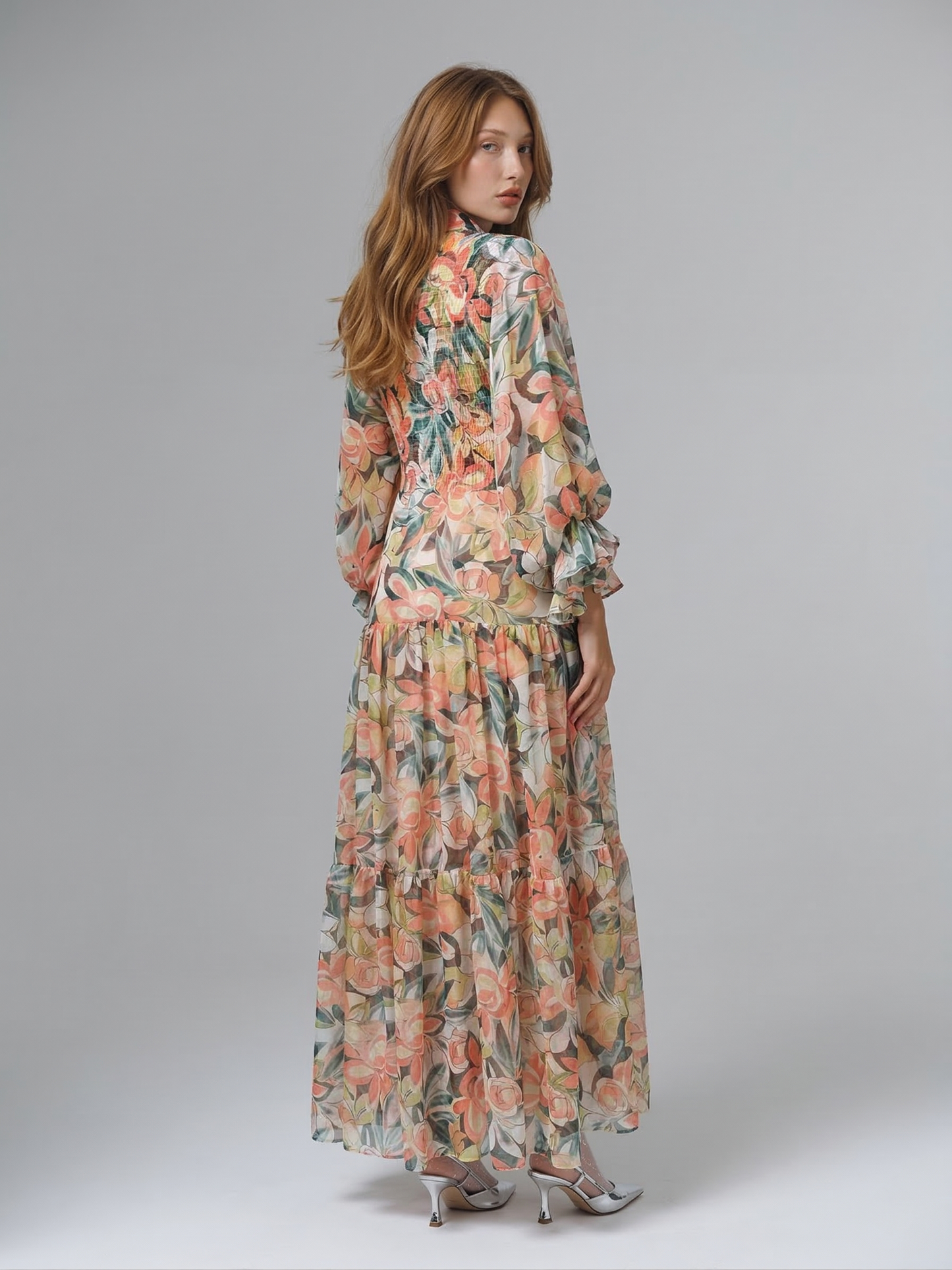 Kadın Desenli Bağcık Detaylı Uzun Elbise