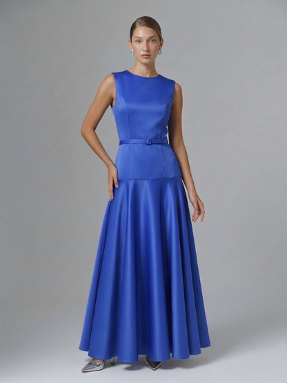 Robe longue sans manches pour femme avec détail de ceinture