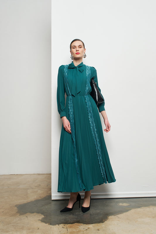 Kadın Dantel Şeritli Piliseli Elbise