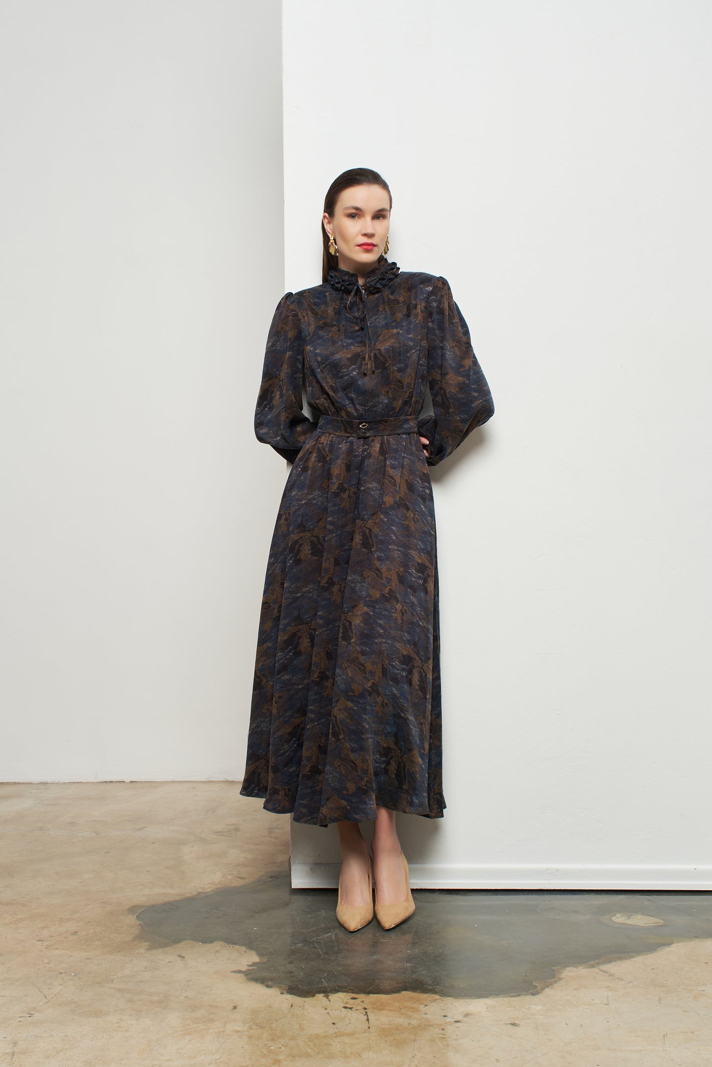 Kadın Ön Yaka Bağcıklı Desenli Kupra Elbise