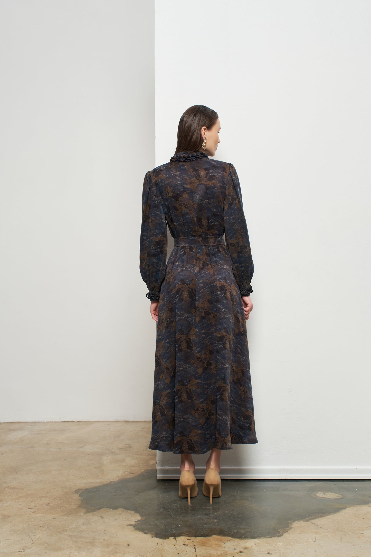 Kadın Ön Yaka Bağcıklı Desenli Kupra Elbise