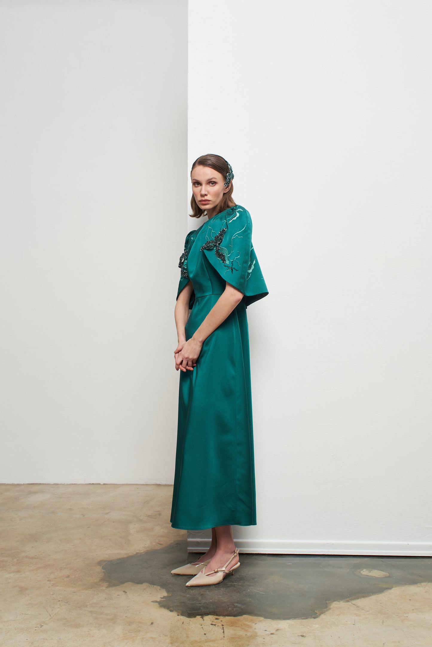 Kadın Uzun Kolsuz Saten Elbise