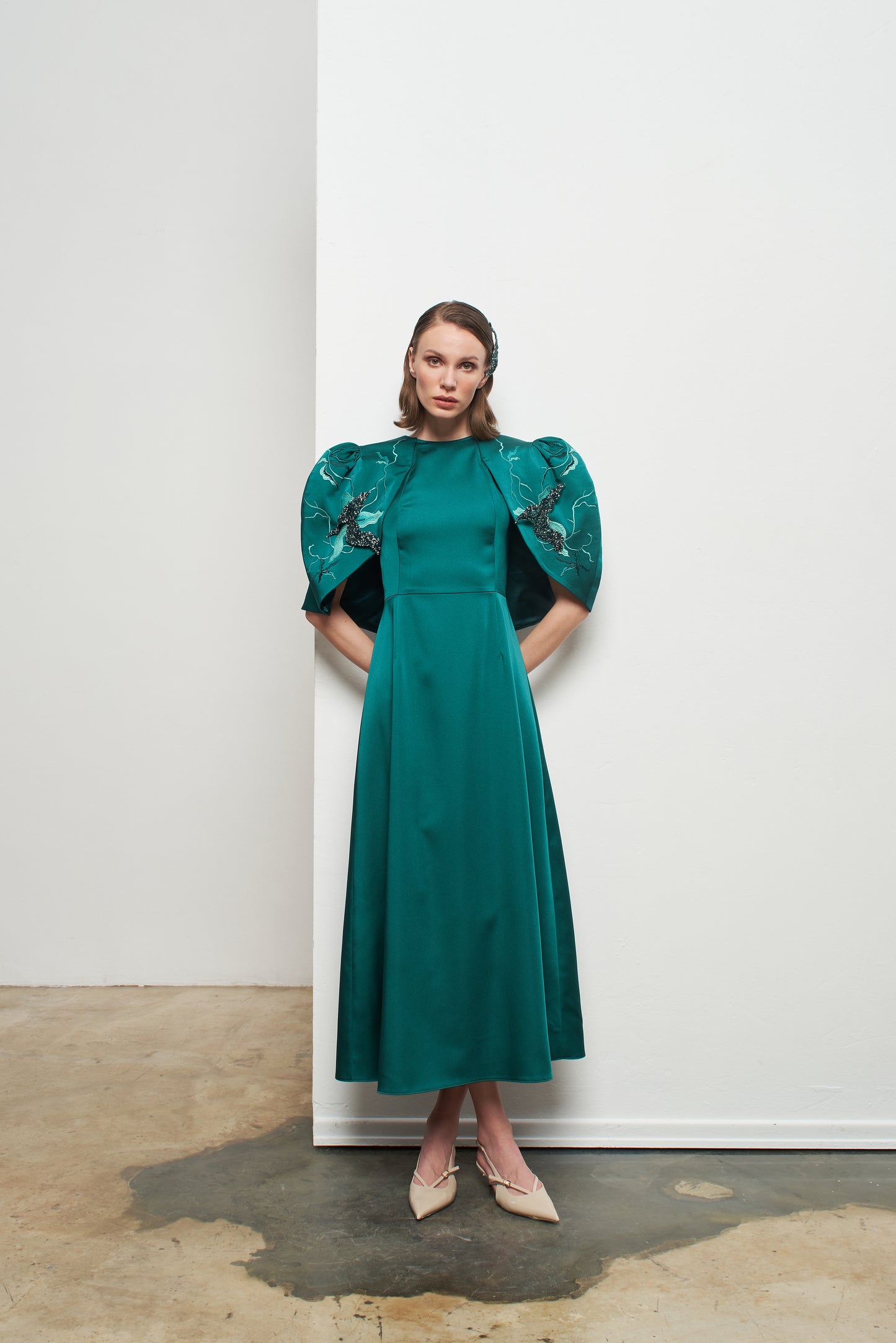 Kadın Uzun Kolsuz Saten Elbise