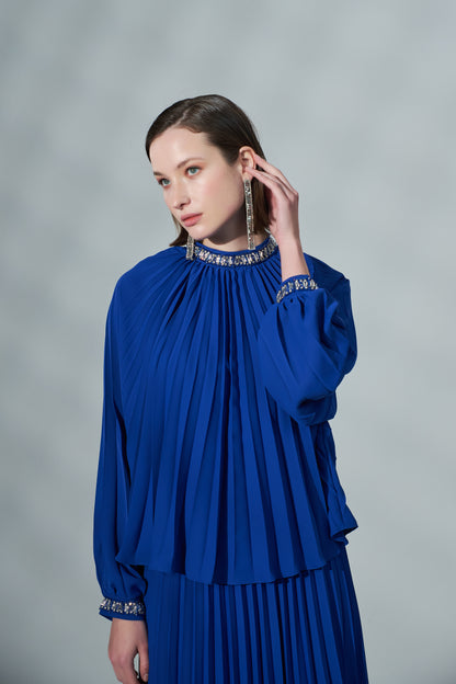 Kadın Yakası İşleme Detaylı Uzun Elbise