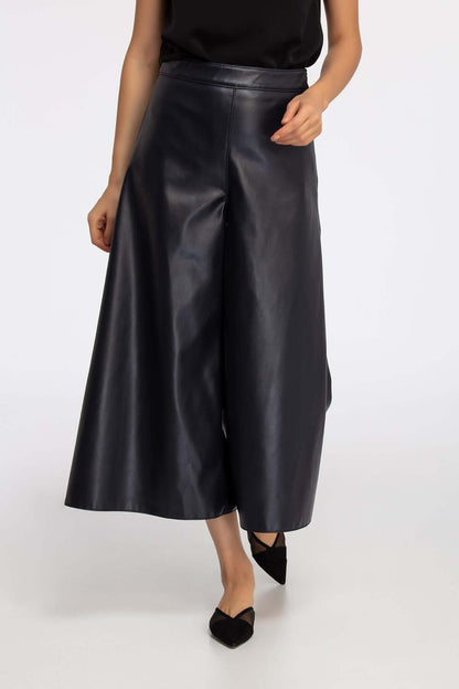 Women's Wide-Leg Leather Pants