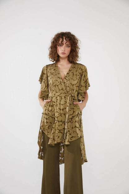 Blouse with Flounce Sleeves