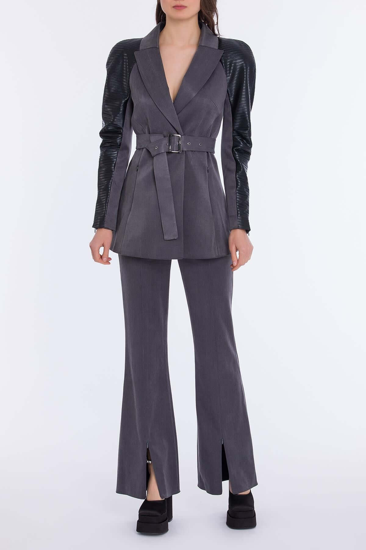 Kadın Kolu Deri Detaylı Ceket