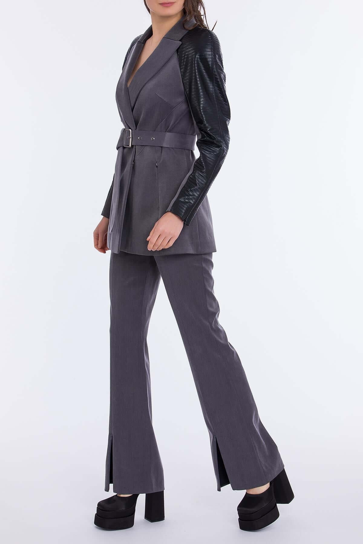 Kadın Kolu Deri Detaylı Ceket