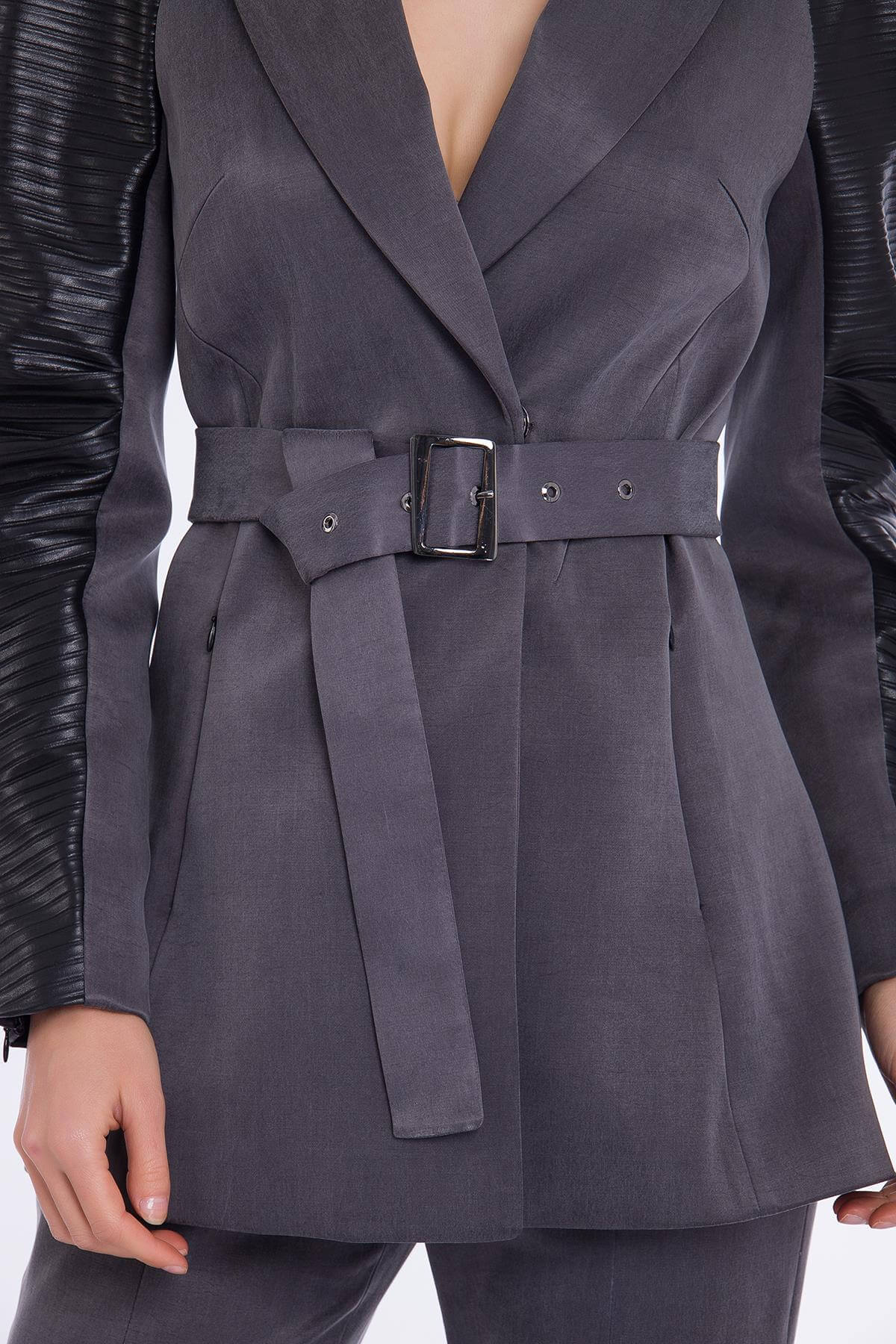 Kadın Kolu Deri Detaylı Ceket